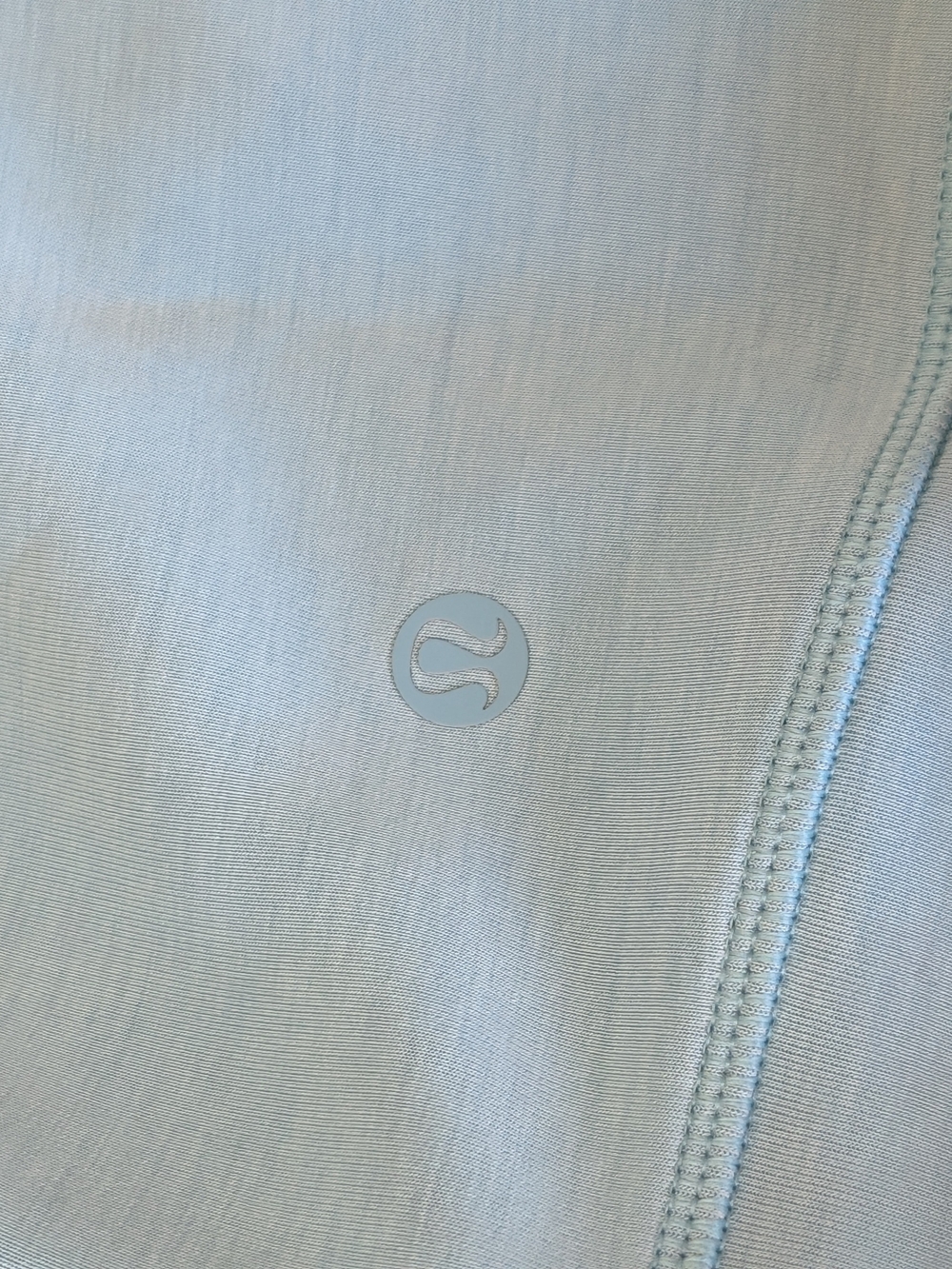 Lululemon NWT Women's 4 Softstreme Full Zip Hoodie - Picture 5 of 5